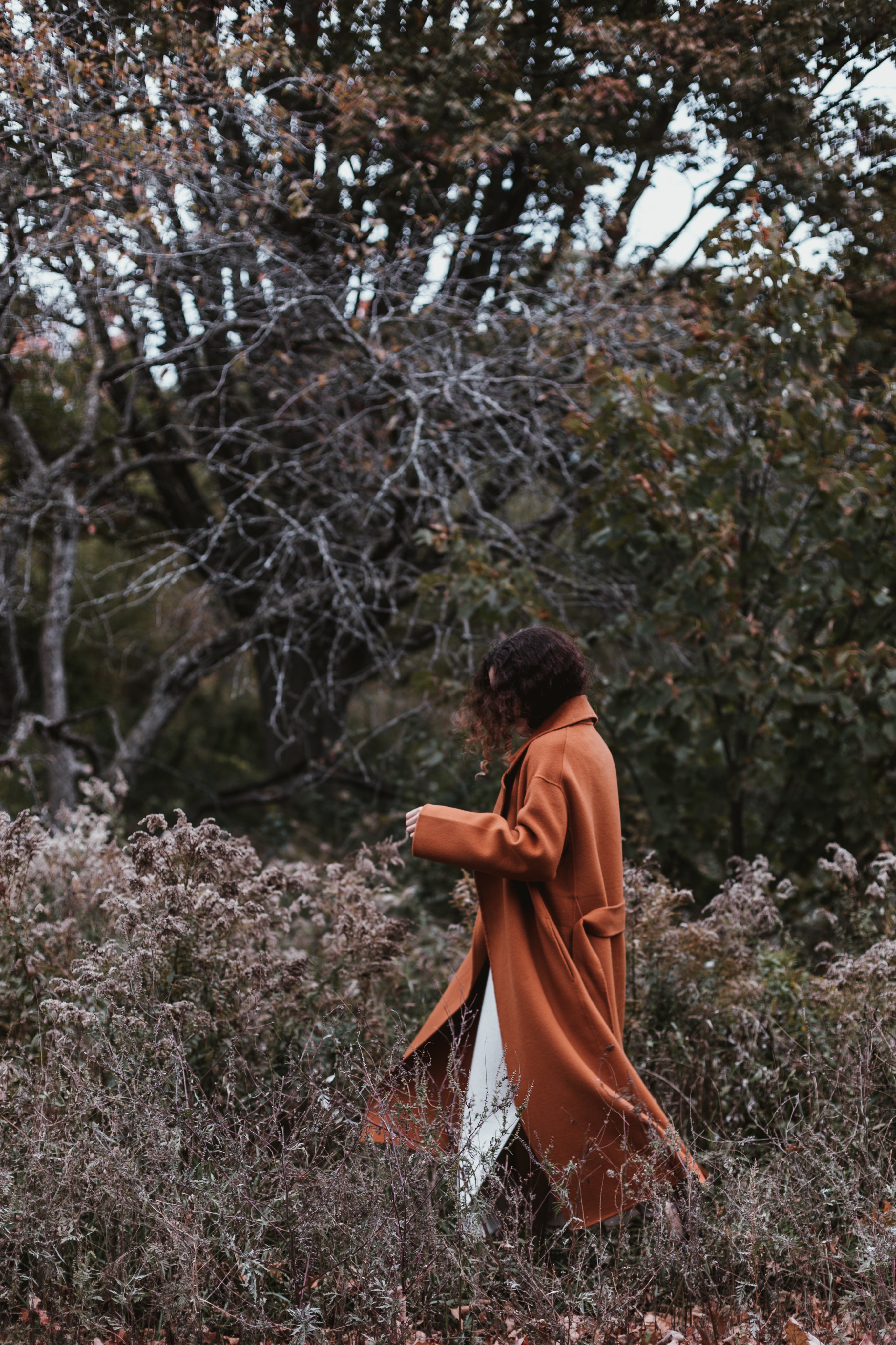 files/portrait-of-young-woman-in-autumn-colored-coat.jpg